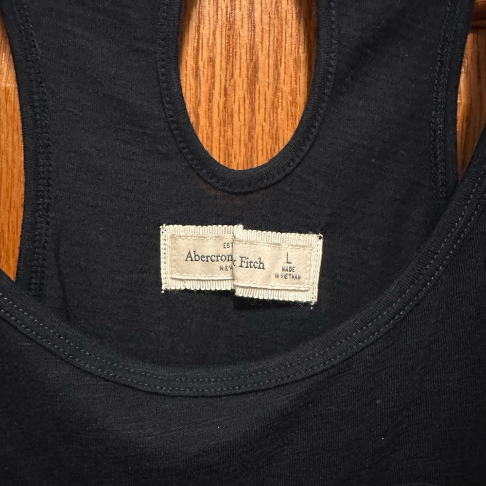 Abercrombie and Fitch Top - Picture 2 of 3